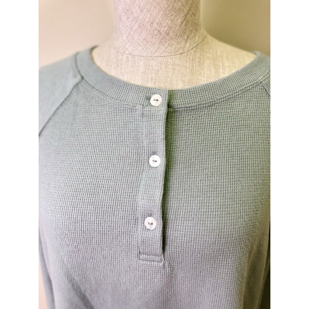 Victoria’s Secret Women’s Waffle Knit Long Sleeve Henley Shirt Mint Green Size S - Picture 10 of 13